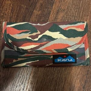 Kavu Camouflage Wallet with Earthy Tones